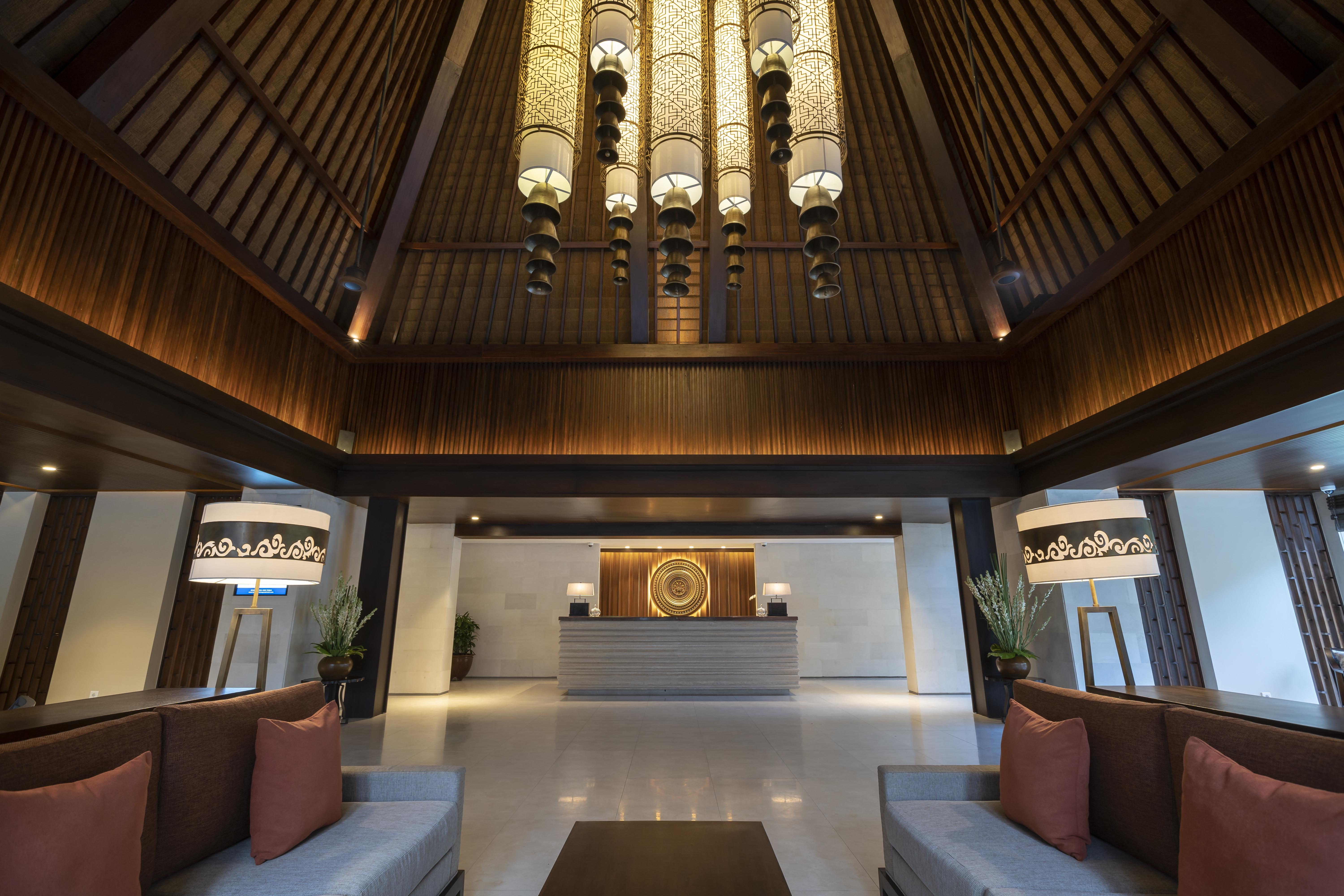 Ramayana Suites&Resort Kuta Lombok Exterior foto Lobby