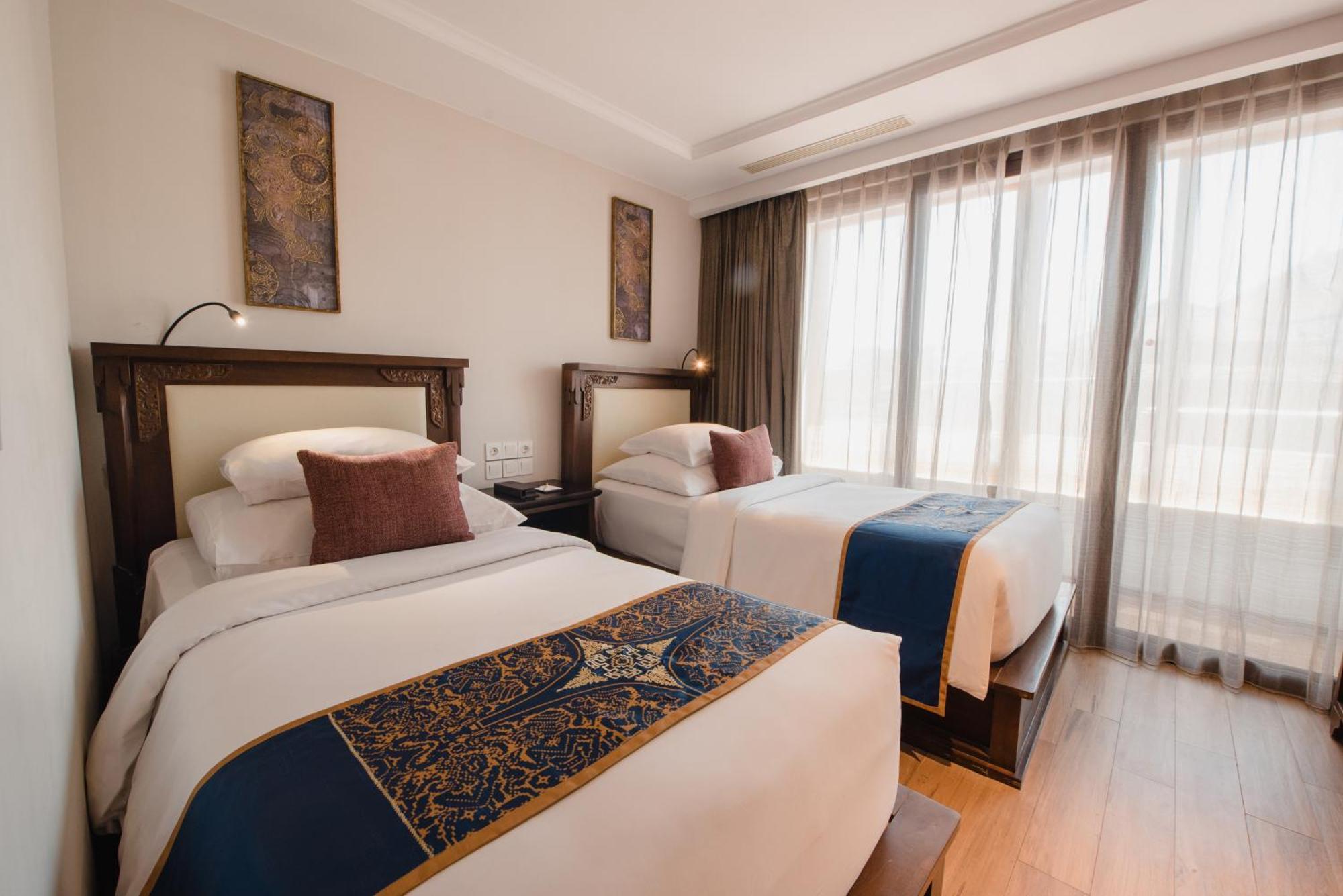 Ramayana Suites&Resort Kuta Lombok Exterior foto Deluxe Room