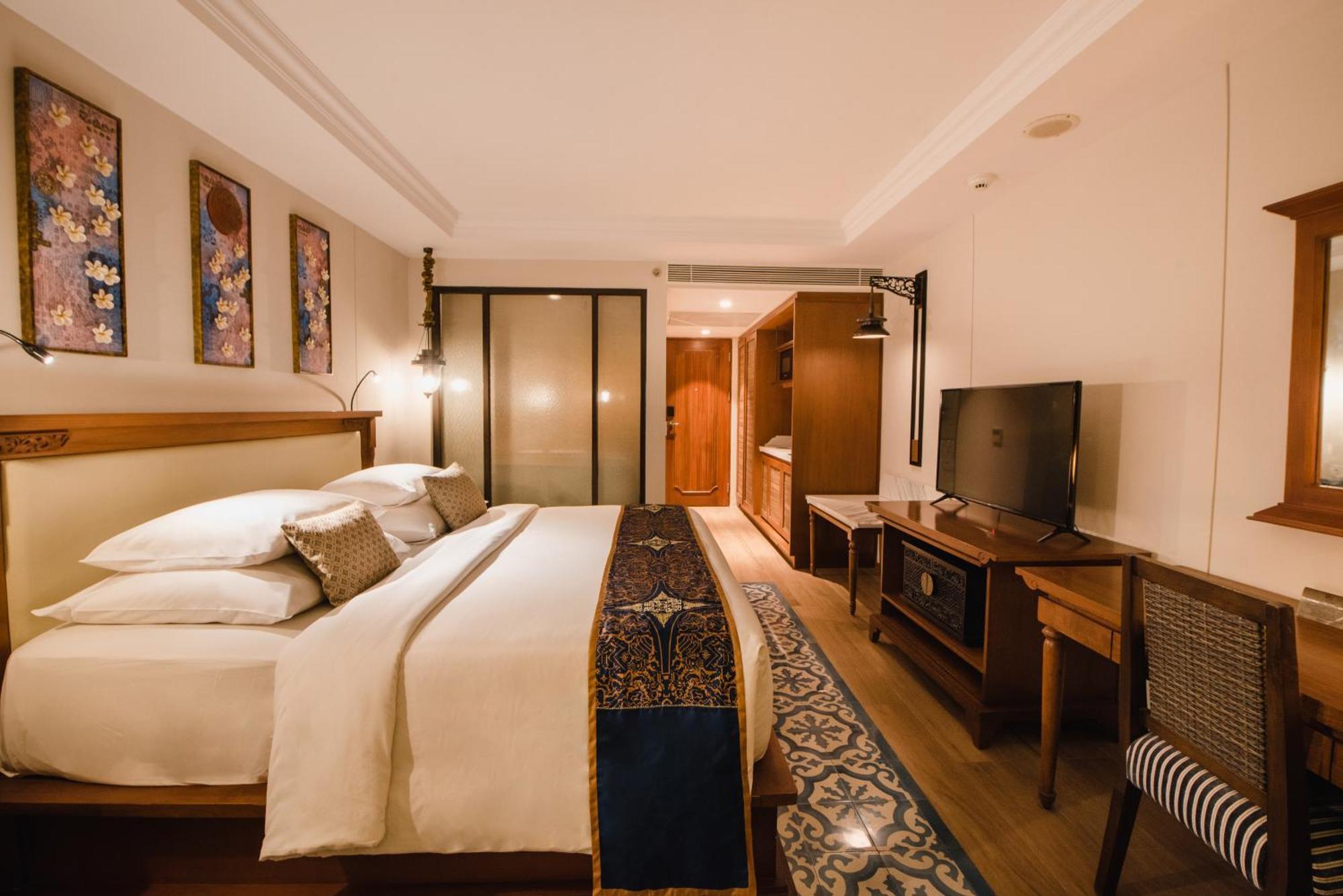 Ramayana Suites&Resort Kuta Lombok Exterior foto Deluxe Room